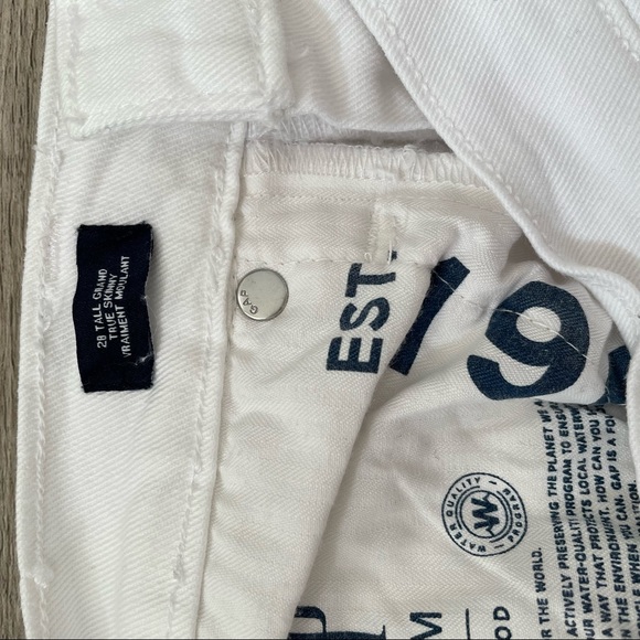 Gap Mid Rise True Skinny Tall Ankle Jeans in Optic White - Picture 10 of 10